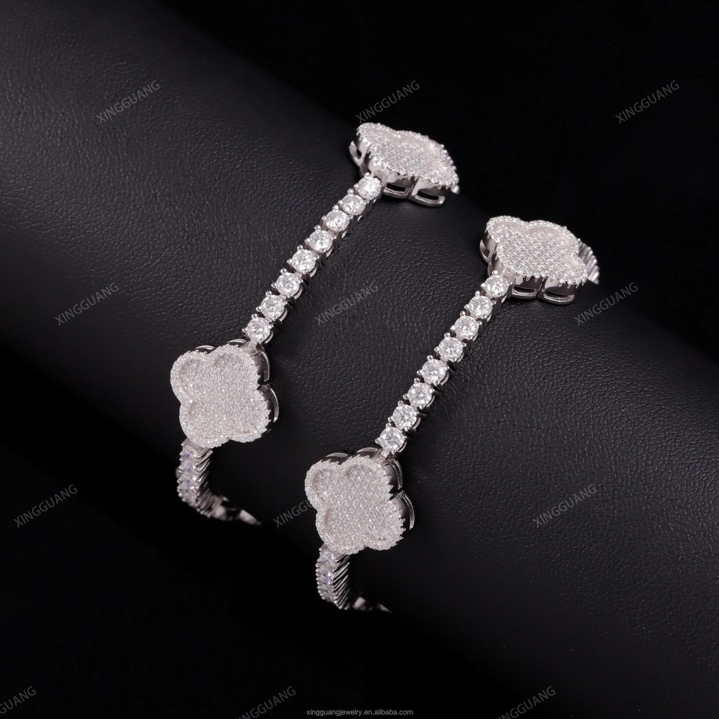 Silver 925 Micro VVS1 Moissanite Bracelet Brilliant Cut Flower Clover Design Tennis Bracelet Wedding Jewelry for Gifts Parties